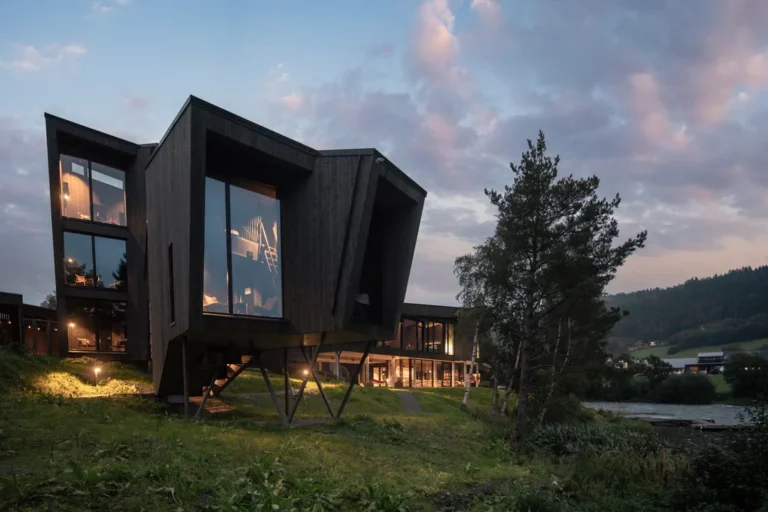 Norwegen Reise 2023 Architektur Fotografie Design Hotel Restaurant Elva Voss (37)